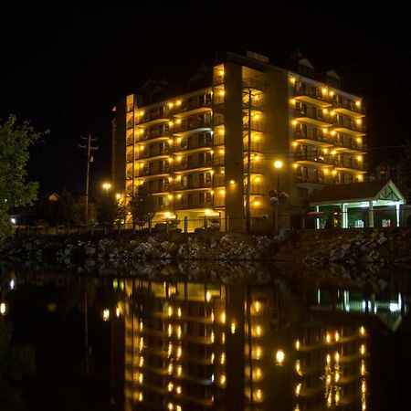 Riverside Tower Pigeon Forge Extérieur photo