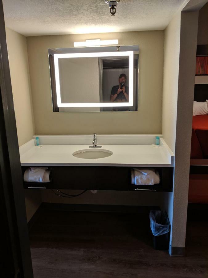 Riverside Tower Pigeon Forge Extérieur photo