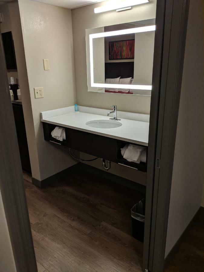Riverside Tower Pigeon Forge Extérieur photo