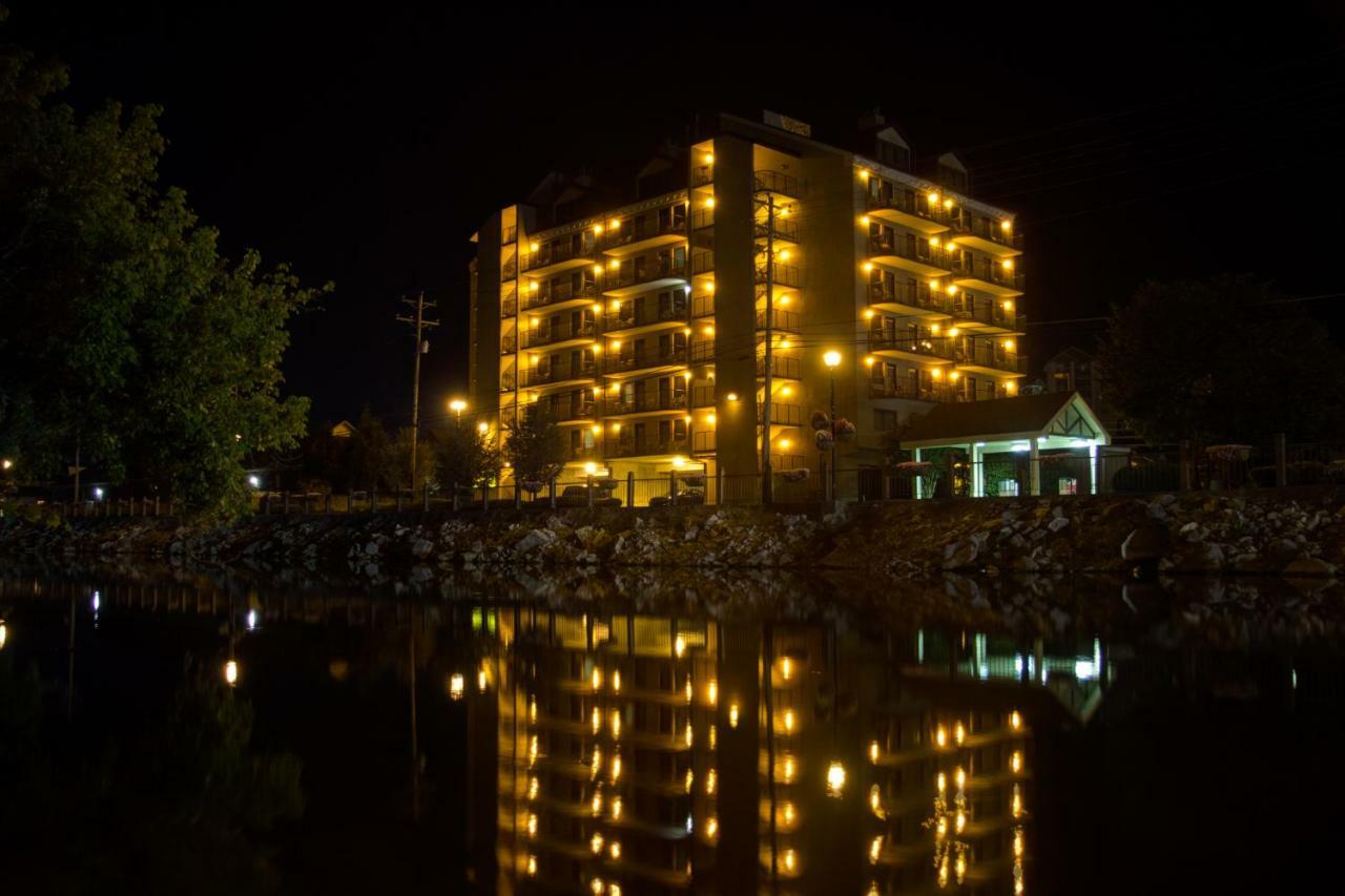 Riverside Tower Pigeon Forge Extérieur photo
